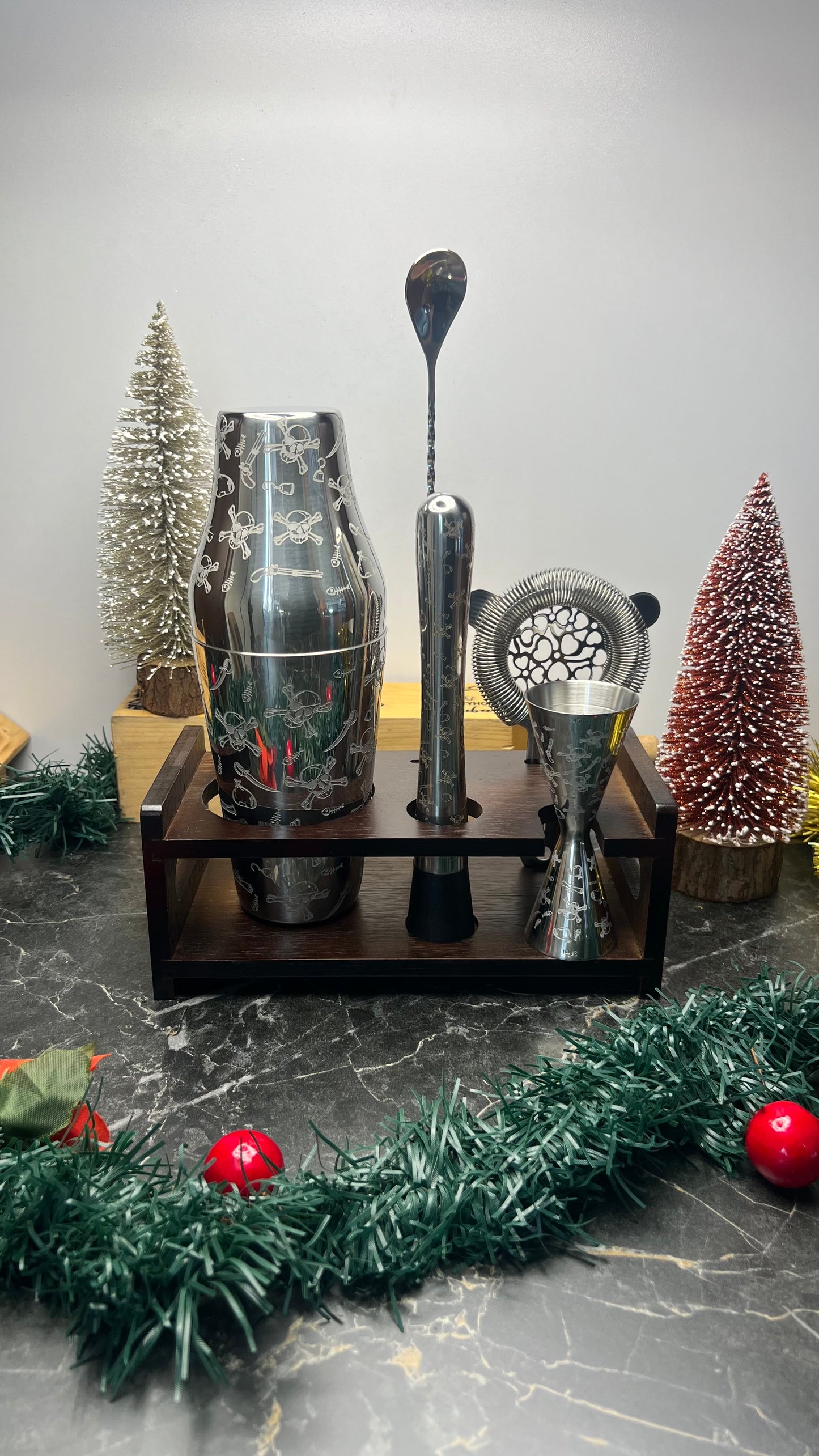 6 Piece Silver Skull Mirror Bar Set