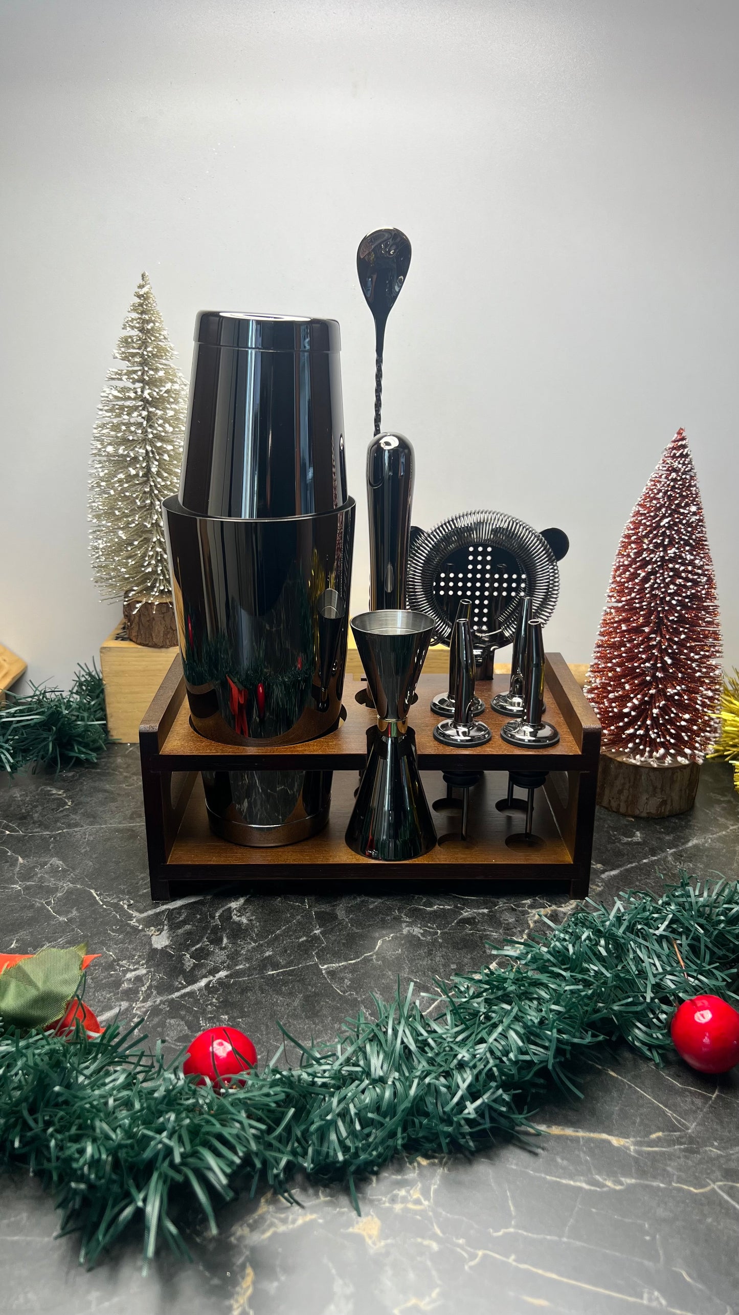 10 Piece Black Bar Set